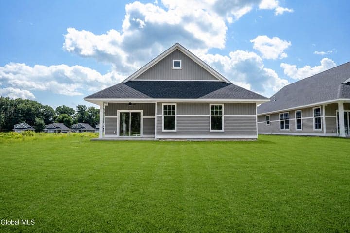 125 Whispering Pines Way, Rotterdam, NY, photo 4