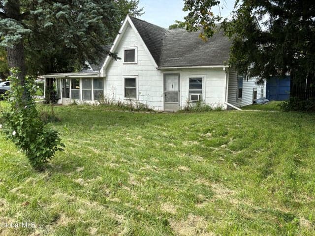 129 Main Avenue, North Greenbush, NY, photo 2
