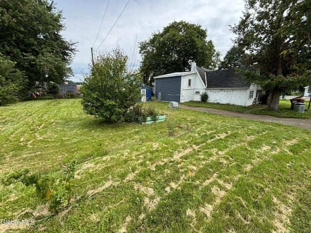 129 Main Avenue, North Greenbush, NY, photo 4