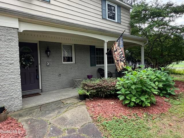2 Acorn Grove, Clifton Park, NY, photo 2