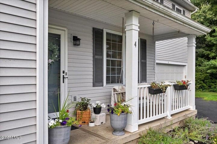 4 Clearwater Court, Halfmoon, NY, photo 5
