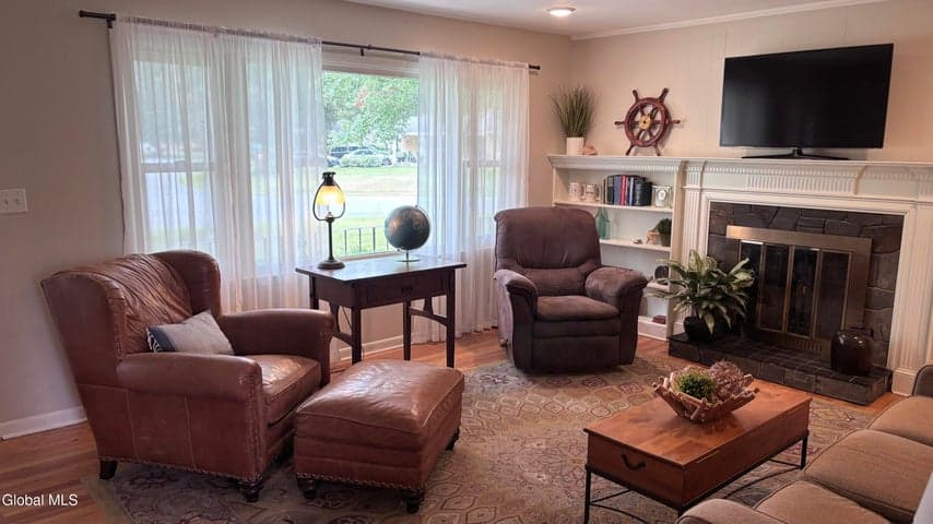 6 Nicholas Avenue, Glenville, NY, photo 5