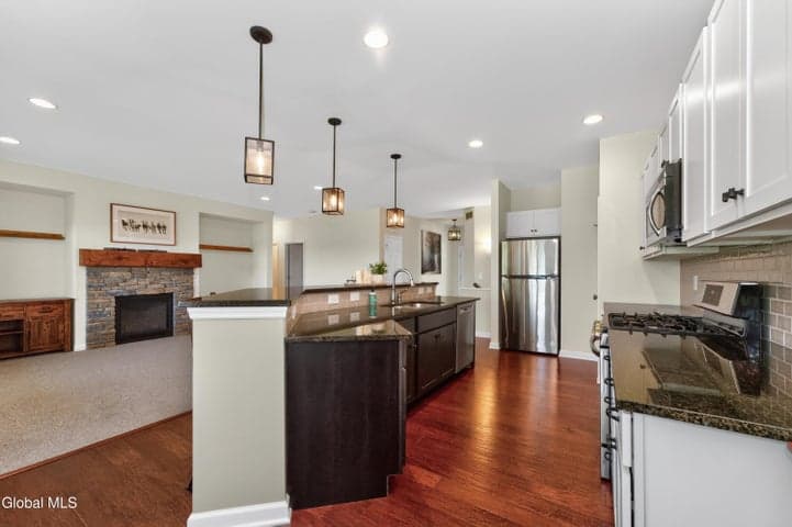 72 Somerset Drive, Mechanicville, NY, photo 5