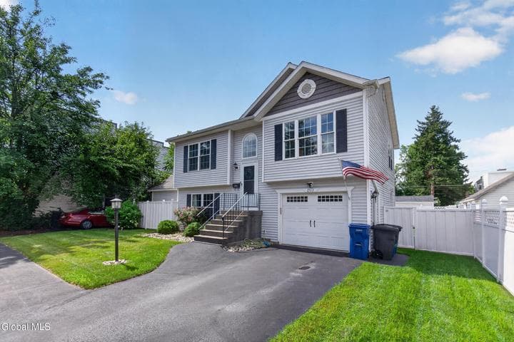 2513 Callahan Avenue, Watervliet, NY, photo 2
