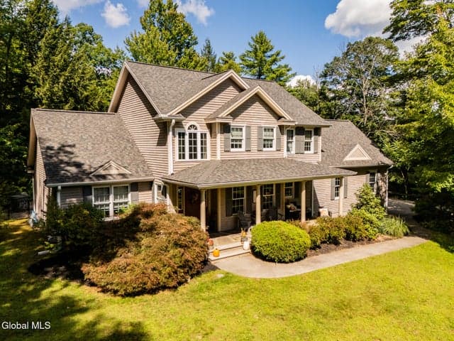 14 Veranda Lane, Queensbury, NY, photo 1