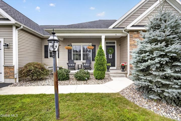 6 Isabel Court, Colonie, NY, photo 2