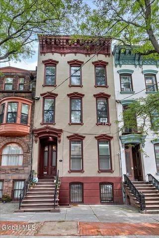 137 Lancaster Street, Albany, NY
