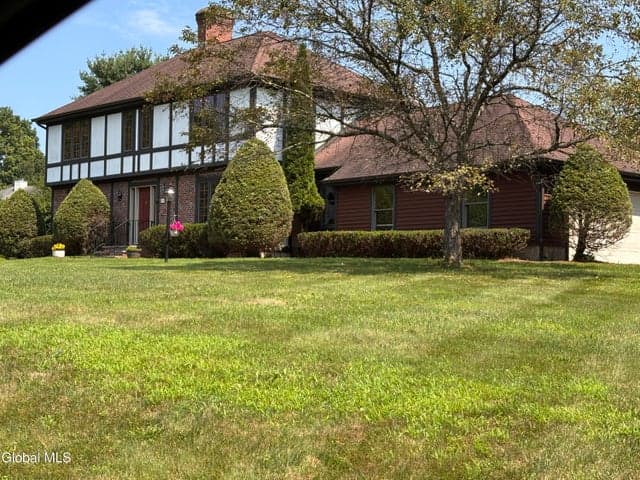 20 Butternut Hill Drive, Queensbury, NY