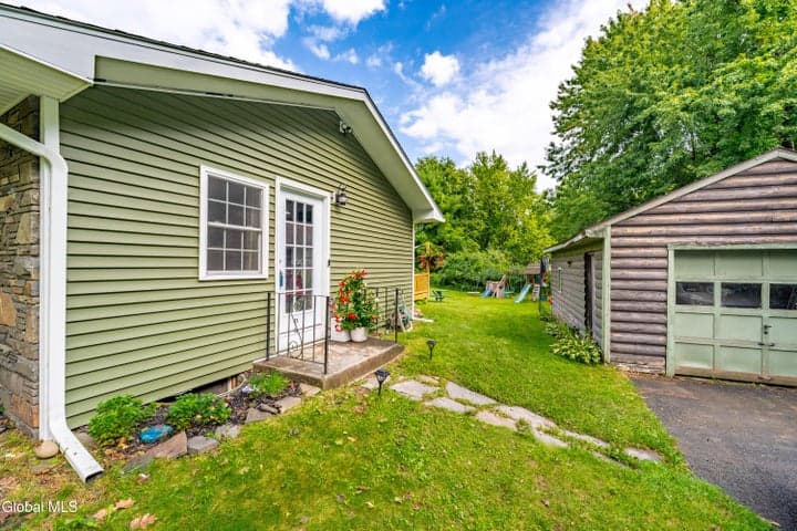 233 E Elm Ave East Avenue, Bethlehem, NY, photo 2