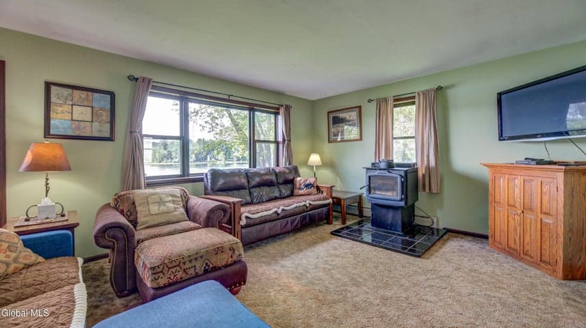 19 Curtain Avenue, Mayfield, NY, photo 5
