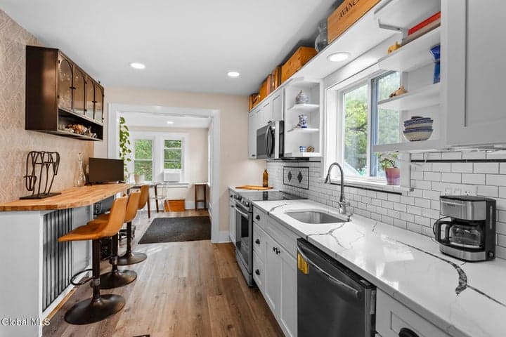 36 High Mills Road, Glenville, NY, photo 5