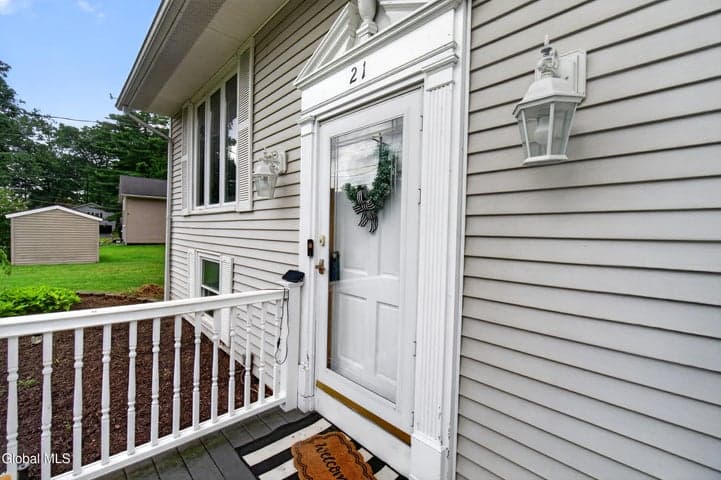 21 Evergreen, Clifton Park, NY, photo 4