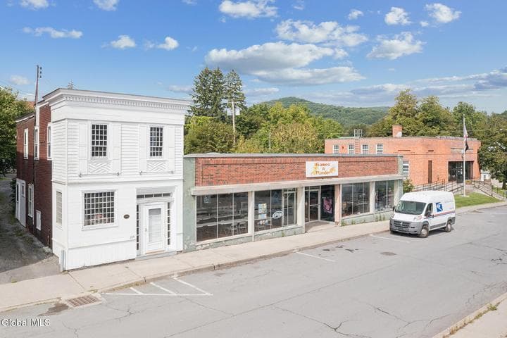 105 Union Street, Cobleskill, NY, photo 2