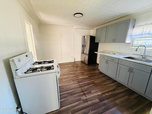 97 Grove Street, Amsterdam, NY, photo 4