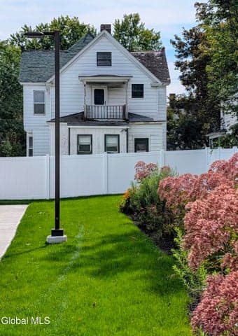 5 Bacon Street, Glens Falls, NY, photo 2