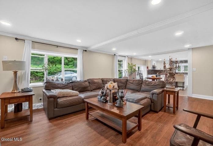 458 Central Avenue, Niskayuna, NY, photo 5