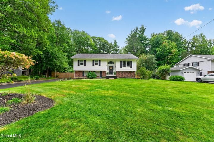 35 Acorn Avenue, Clifton Park, NY, photo 3