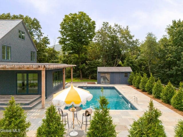20 Dallis Place, Beacon, NY, photo 3