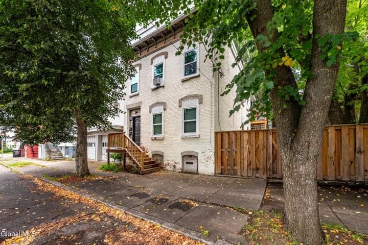 326 9th Street, Troy, NY, photo 1