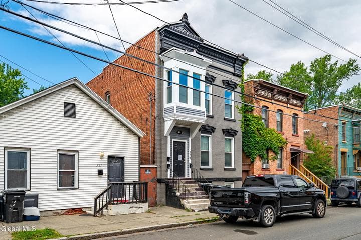 329 9th Street, Troy, NY
