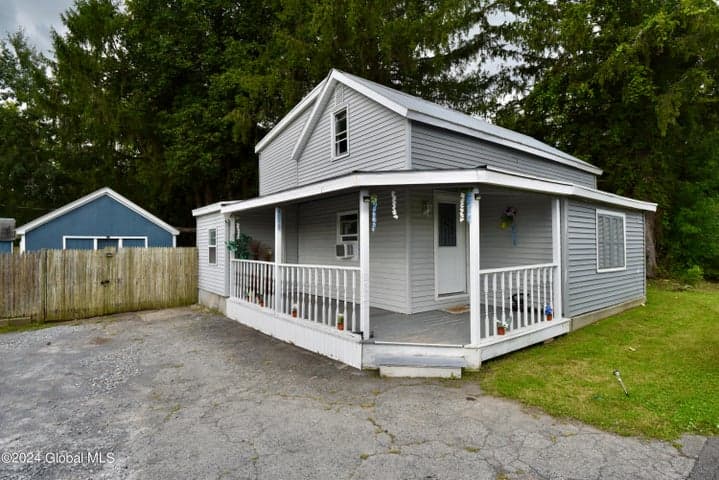 528 Malta Avenue, Malta, NY, photo 1
