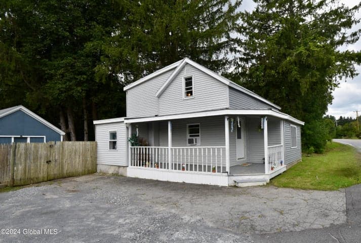 528 Malta Avenue, Malta, NY, photo 2