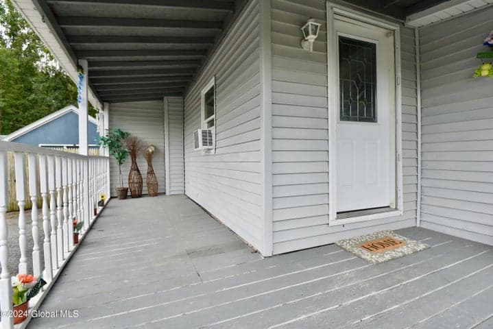 528 Malta Avenue, Malta, NY, photo 3