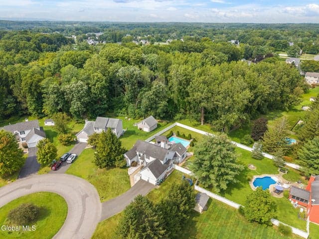 302 Quidor Court, Slingerlands, NY, photo 2