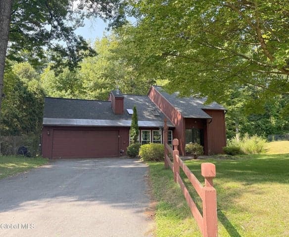 11 Sand Spurrey Road, Ballston Spa, NY