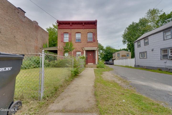 893 River Street, Troy, NY, photo 3