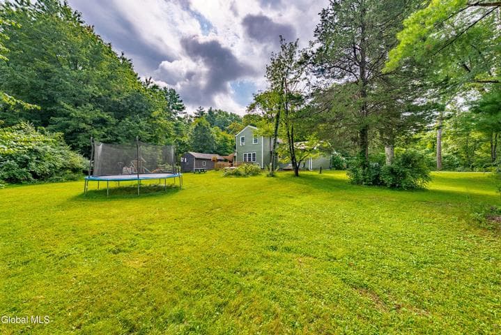 233 Elm Avenue E, Bethlehem, NY, photo 4