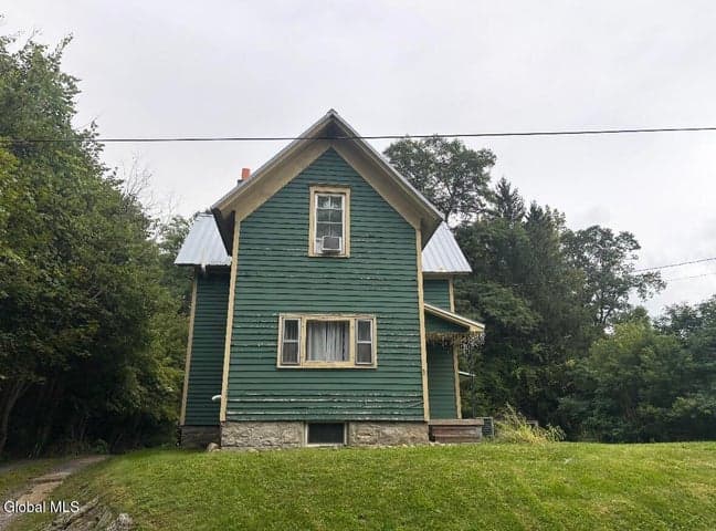 114 Stone Church Road, Amsterdam, NY, photo 1