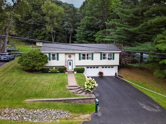 844 Glebe Street, Johnstown, NY, photo 1