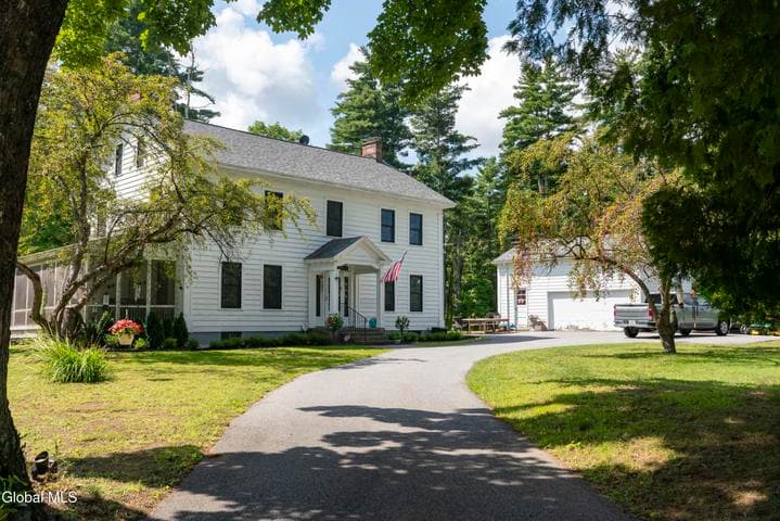 14 McGee Lane, Saratoga Springs, NY