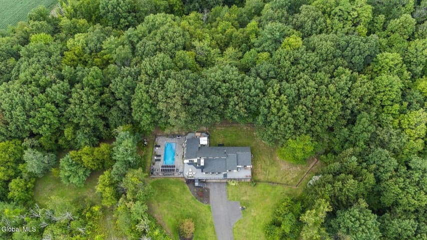 109 Wilrose Lane, Brunswick, NY, photo 4