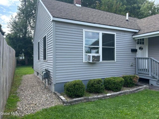 517 Elliott Street, Glenville, NY, photo 3
