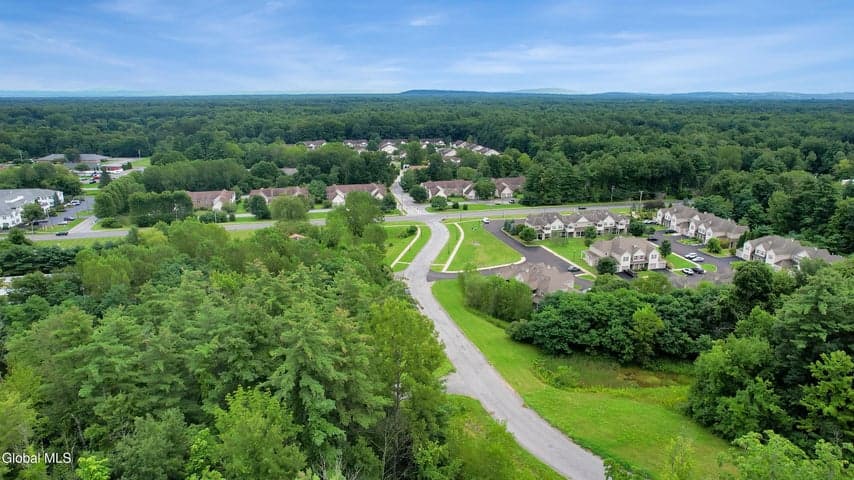 L1 Hilltop Drive, Wilton, NY, photo 3