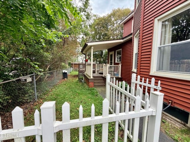 9 Finlay Street, Amsterdam, NY, photo 3
