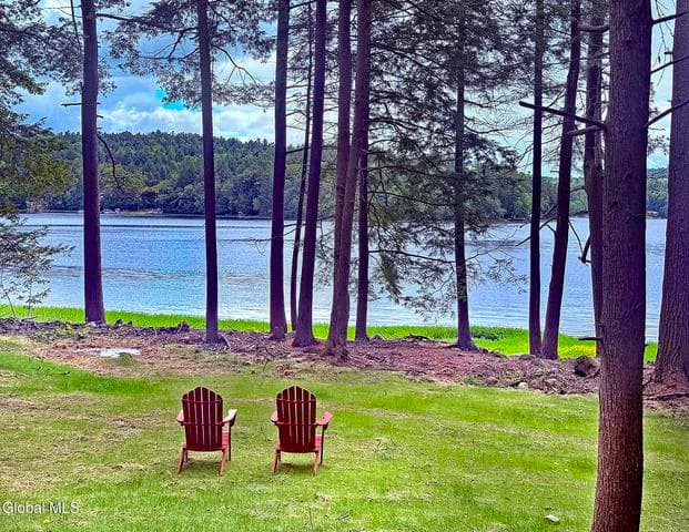 12 Teds Way, Bolton, NY