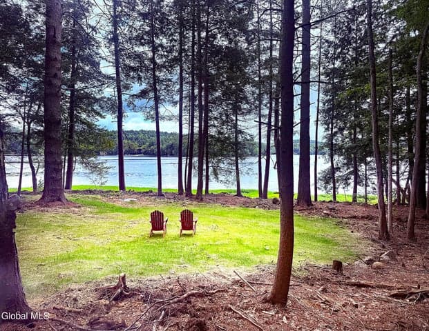 23 Teds Way, Bolton, NY