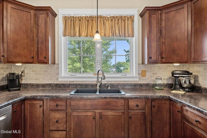 19 Revere Run, Stillwater, NY, photo 4