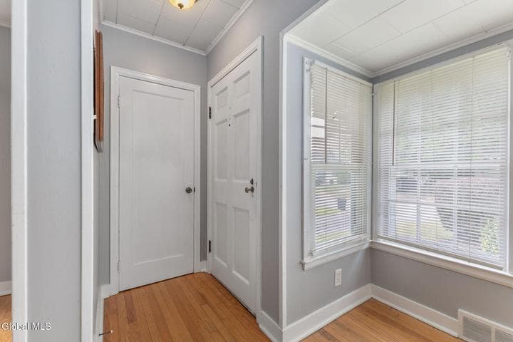 11 Fuller Terrace, Colonie, NY, photo 3