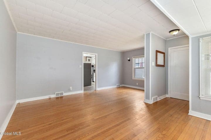 11 Fuller Terrace, Colonie, NY, photo 5