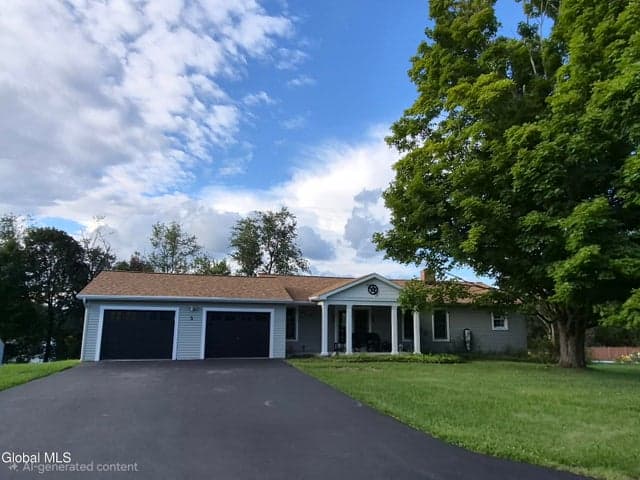 5 Washington Drive, Troy, NY, photo 1