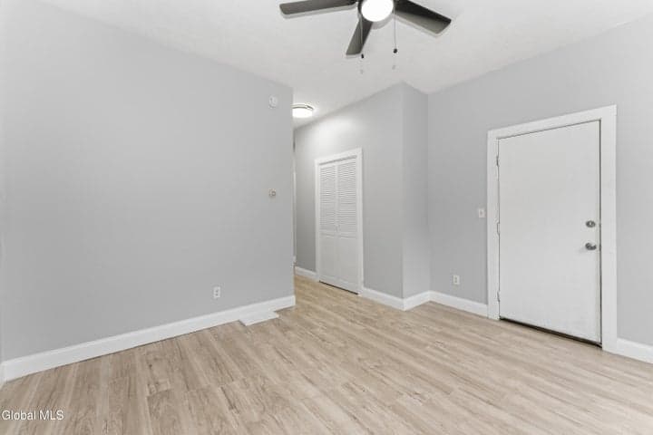 6 St Marys Avenue, Troy, NY, photo 5