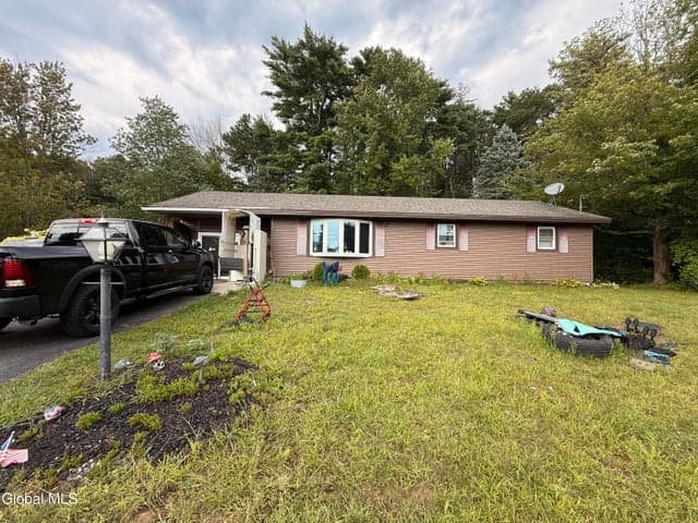 26 Terry Drive, South Glens Falls, NY, photo 1