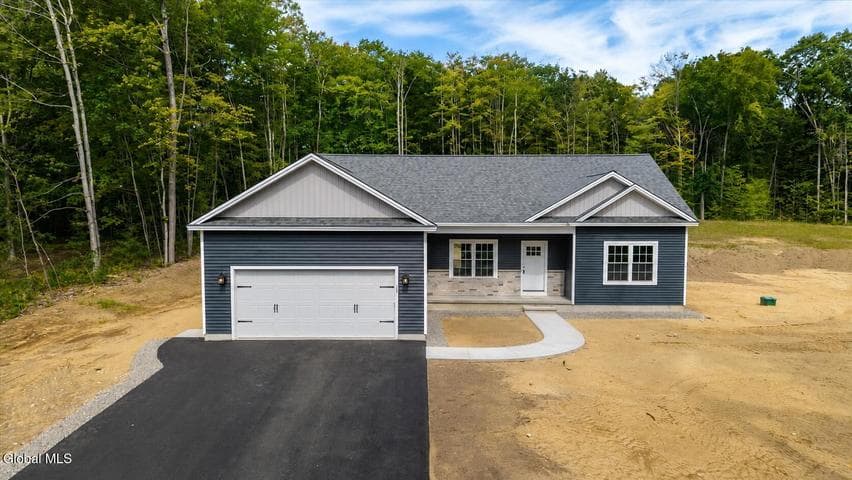 18 Wolfe Road, Queensbury, NY, photo 2