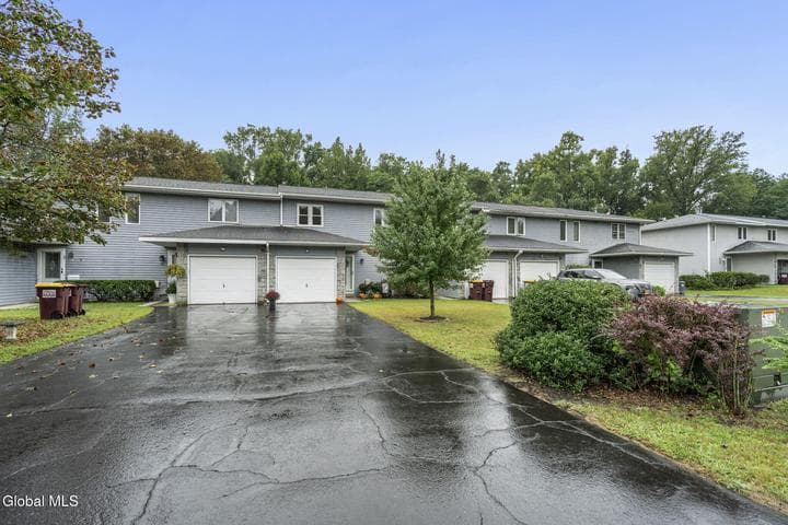 52 Velina Drive, Albany, NY, photo 2