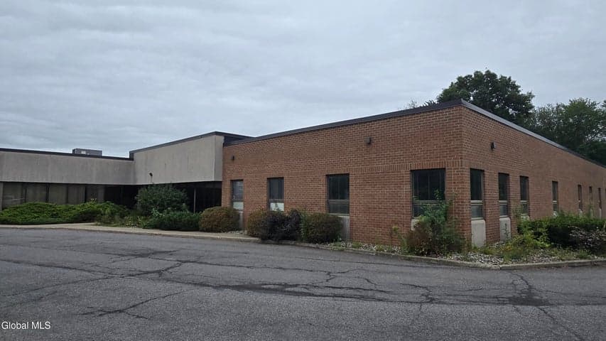 251 New Karner Road, Colonie, NY, photo 5