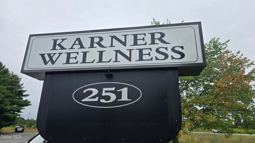 251 New Karner Road, Colonie, NY, photo 2